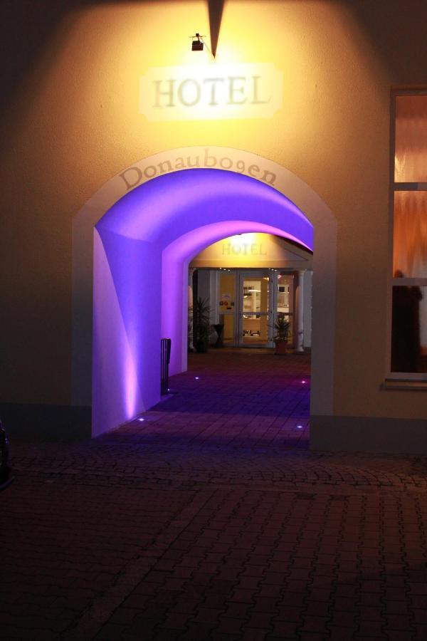Hotel Am Donaubogen Sarching Exterior photo